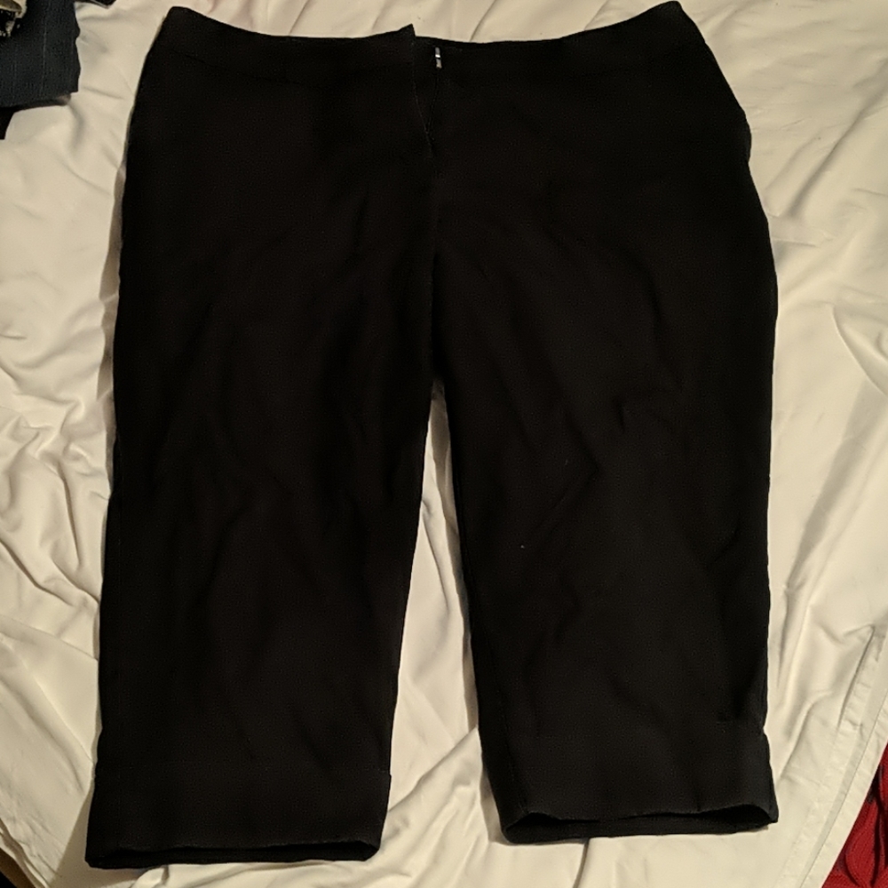 Fashion Bug black dress capris